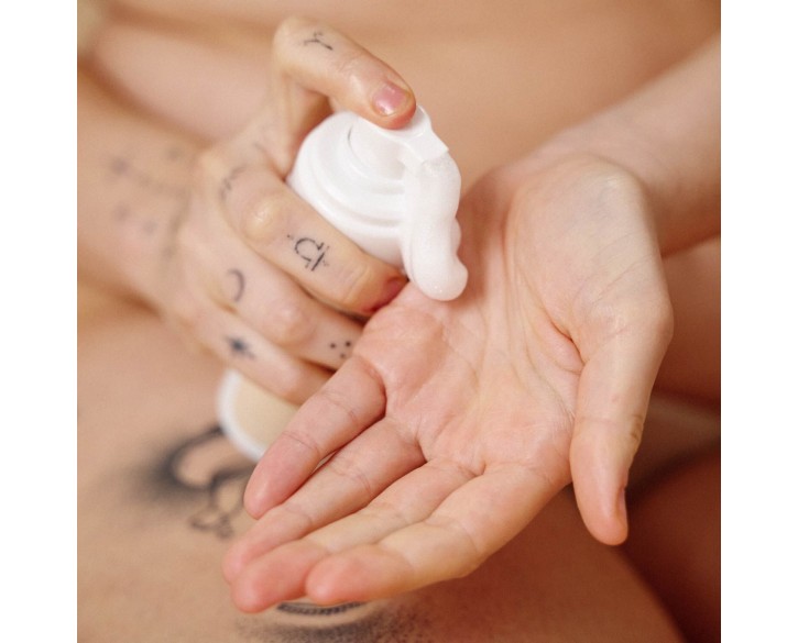 Піна для інтимної гігієни Bijoux Indiscrets Sex Au Naturel Prebiotic Intimate Wash Gentle Foam 150мл