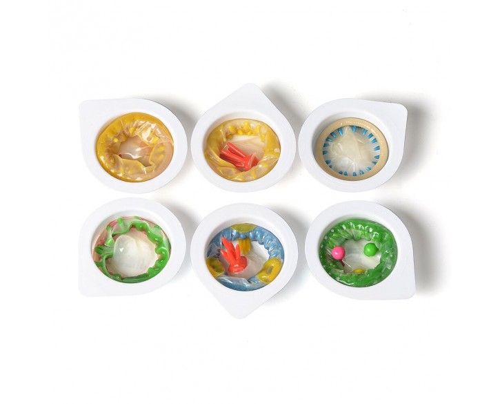 Насадка на член Recare Spike Condom Purple (презерватив з вусиками та рядами шипів)