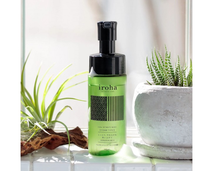 Піна для інтимного догляду Iroha Intimate Wash Foam Type Bergamot and Bitter Orange 150 мл