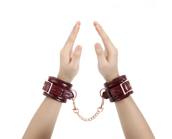 Наручники Liebe Seele Wine Red wirst Cuffs